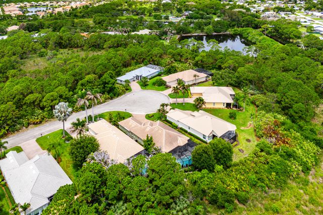 4717 NW Winter Oak Court, Jensen Beach, FL 34957