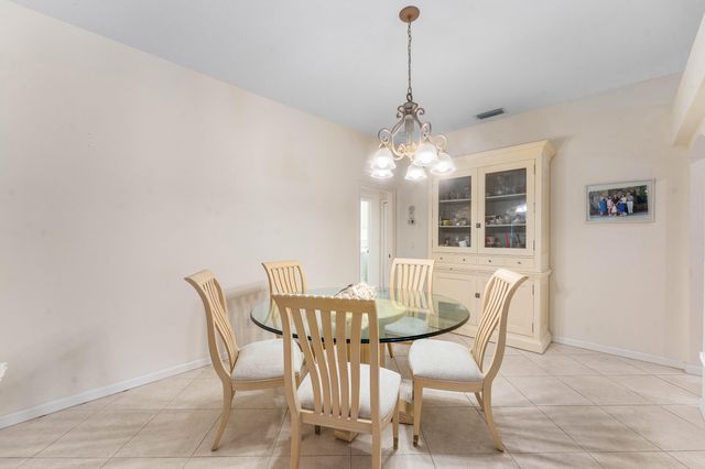 4717 NW Winter Oak Court, Jensen Beach, FL 34957
