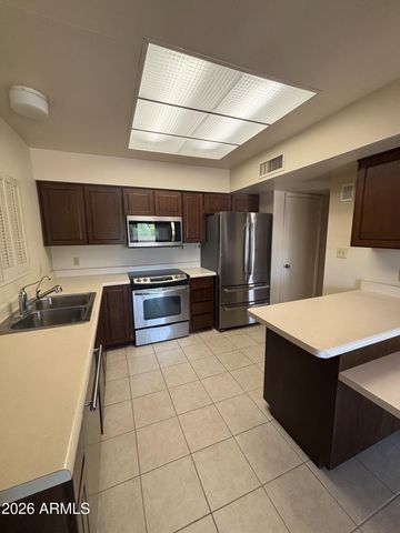 7325 N 11TH Street, Phoenix, AZ 85020