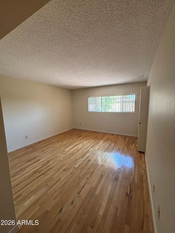 7325 N 11TH Street, Phoenix, AZ 85020