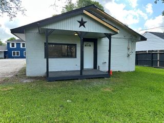 9334 Lomax Street, Houston, TX 77093