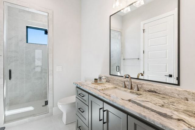 121 Houdini, Kingsland, TX 78639