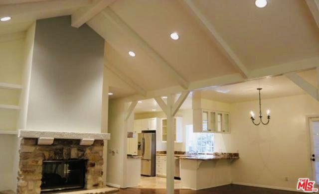 818 N Beverly Glen Boulevard, Los Angeles, CA 90077