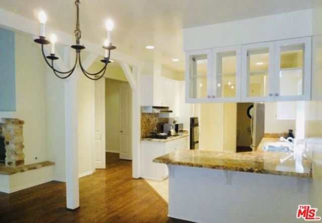 818 N Beverly Glen Boulevard, Los Angeles, CA 90077