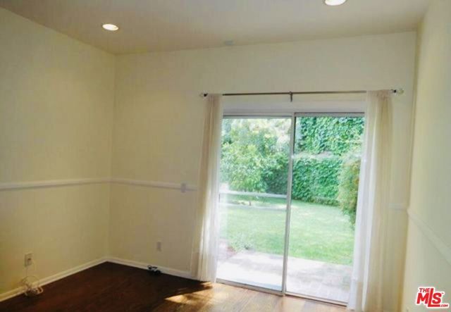 818 N Beverly Glen Boulevard, Los Angeles, CA 90077