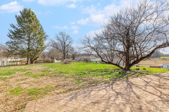 104 Rex Drive, Collinsville, IL 62234