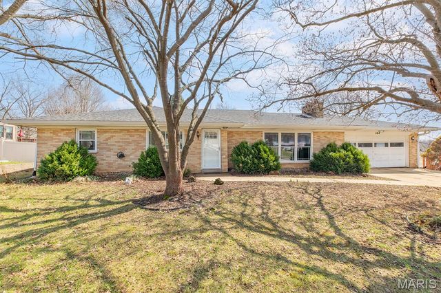 104 Rex Drive, Collinsville, IL 62234