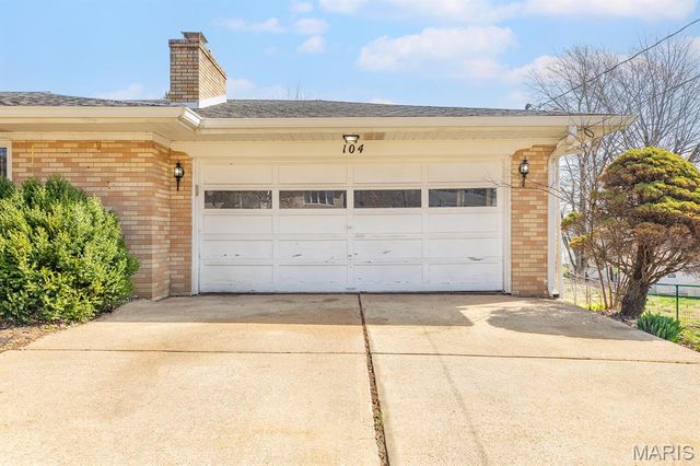 104 Rex Drive, Collinsville, IL 62234