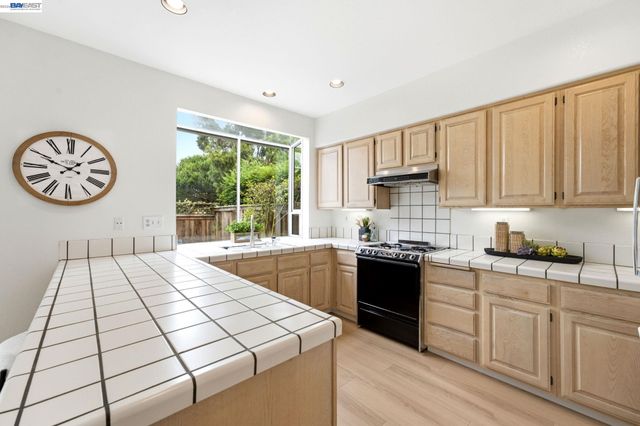 154 Asby Bay, Alameda, CA 94502