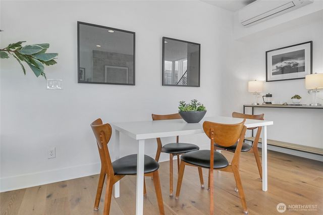 222 4th Avenue, Kirkland, WA 98033