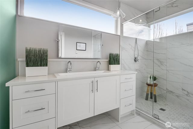 222 4th Avenue, Kirkland, WA 98033