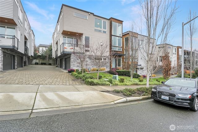 222 4th Avenue, Kirkland, WA 98033