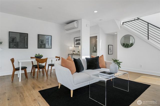 222 4th Avenue, Kirkland, WA 98033