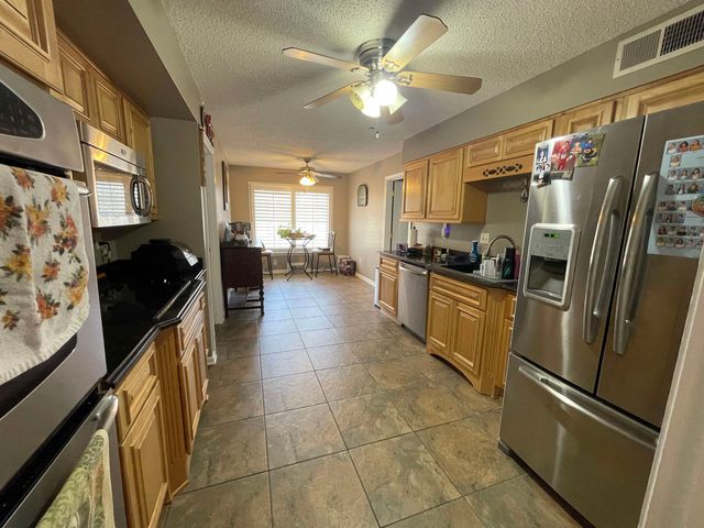 4580 SHADOWLAWN RD E, Bartlett, TN 38002