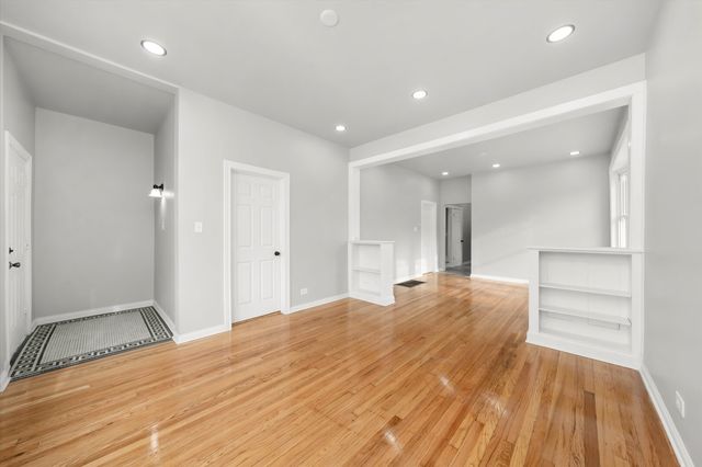 8633 S Union Avenue, Chicago, IL 60620