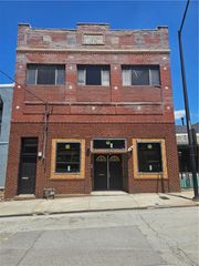 1038 E 5TH Street, Kansas City, MO 64106