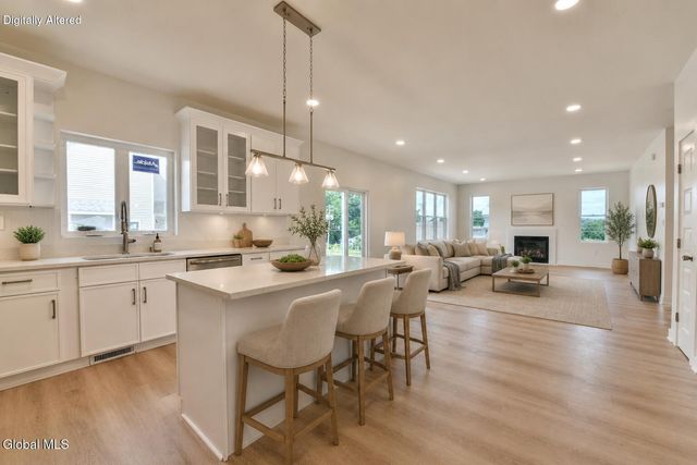 802 S Ravine Road, Niskayuna, NY 12309