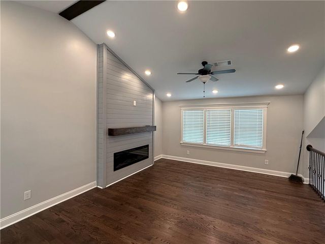 2103 Singer Way, Lithonia, GA 30058