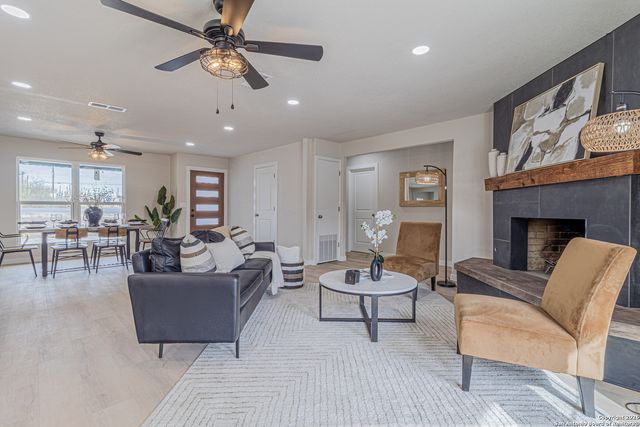 12056 Tallowood, San Antonio, TX 78245