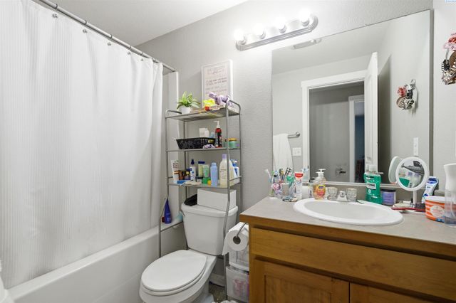 4614 Tamworth Ln, Pasco, WA 99301