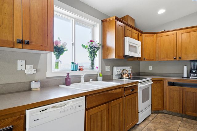 4614 Tamworth Ln, Pasco, WA 99301