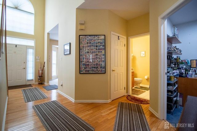 10 Sequoia Drive, South Brunswick, NJ 08810