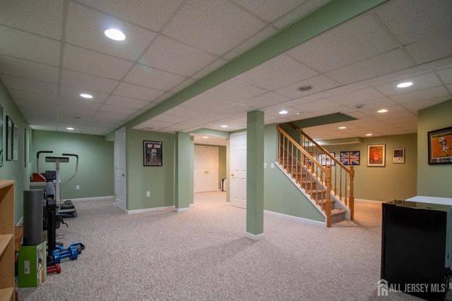 10 Sequoia Drive, South Brunswick, NJ 08810