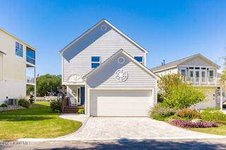 107 Bogue Pines Circle, Atlantic Beach, NC 28512