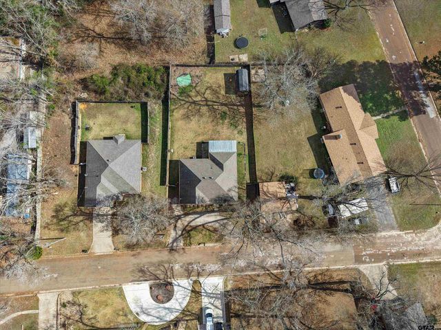 1703 Azalea St, Gilmer, TX 75644