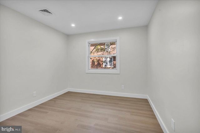 3 N VALLEY AVE, Vineland, NJ 08360