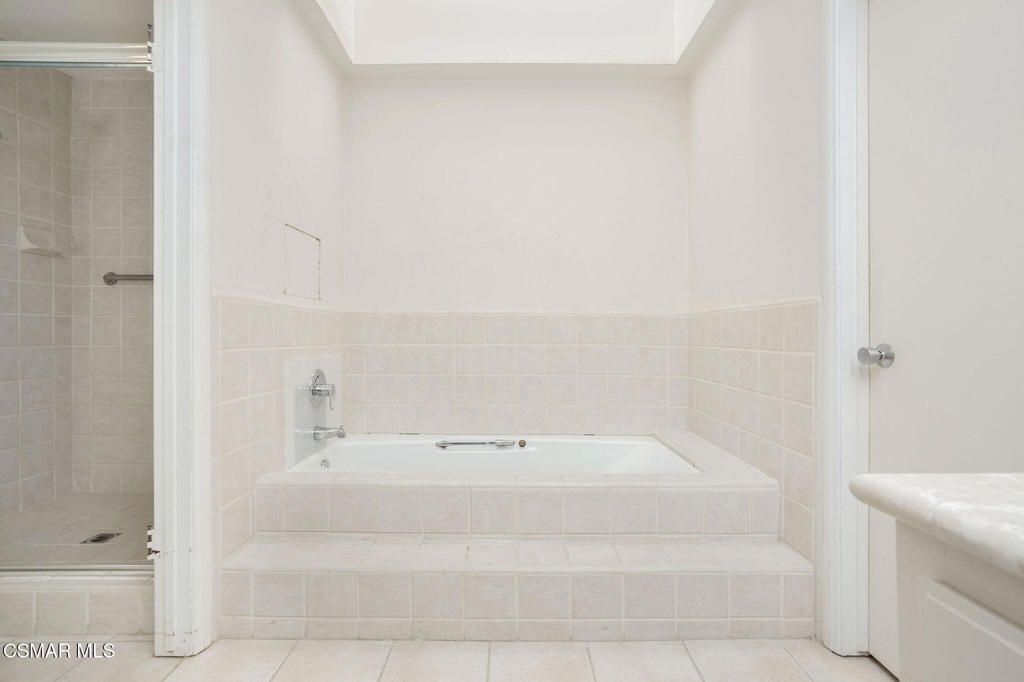 Image 15 of property listing at 2944 Shadow Brook Lane, Westlake Village, CA 91361