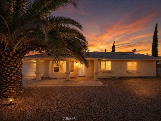 15807 Sitting Bull, Victorville, CA 92395