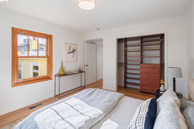 7465 Curry Ave, El Cerrito, CA 94530