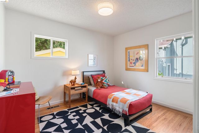 7465 Curry Ave, El Cerrito, CA 94530