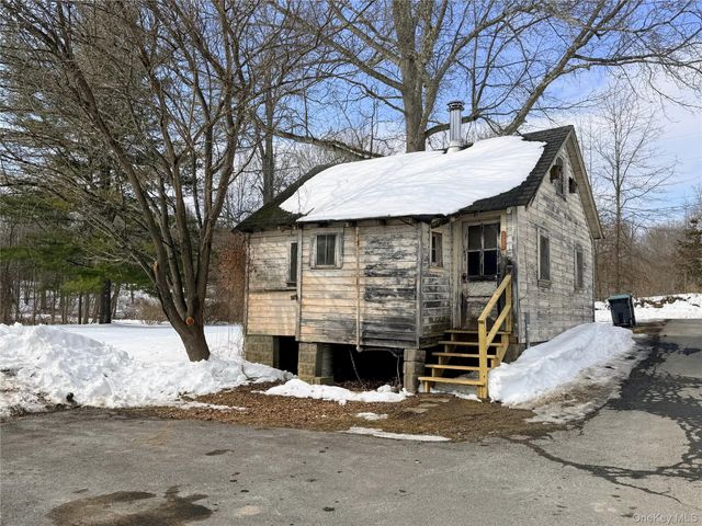 444 Hoagerburgh Road, Wallkill, NY 12566