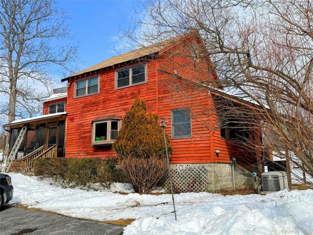 444 Hoagerburgh Road, Wallkill, NY 12566
