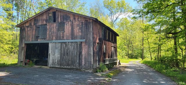 444 Hoagerburgh Road, Wallkill, NY 12566