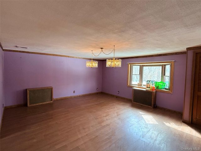 444 Hoagerburgh Road, Wallkill, NY 12566