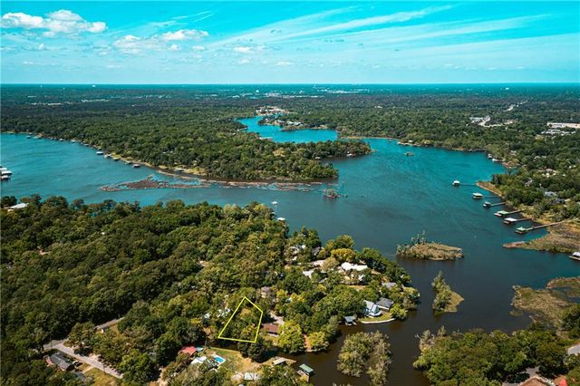 2157 Grove Court, Mobile, AL 36605