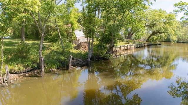 2157 Grove Court, Mobile, AL 36605