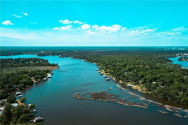 2157 Grove Court, Mobile, AL 36605