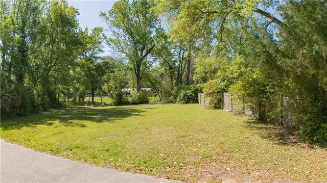 2157 Grove Court, Mobile, AL 36605