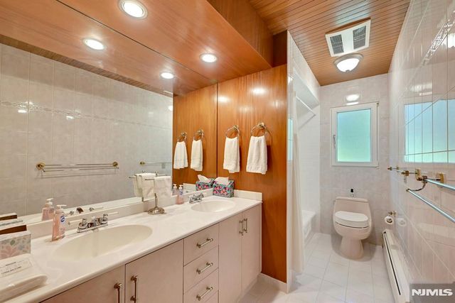 351 Rivervale Avenue, Norwood, NJ 07648