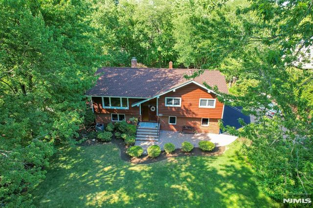 351 Rivervale Avenue, Norwood, NJ 07648