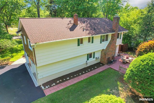 351 Rivervale Avenue, Norwood, NJ 07648