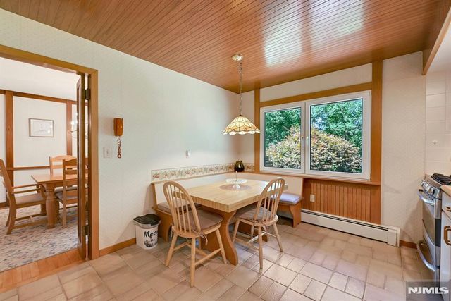 351 Rivervale Avenue, Norwood, NJ 07648