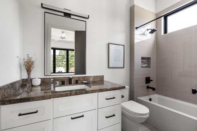 935 Gardenia Drive, Houston, TX 77018