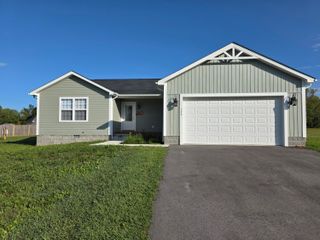 124 Birch Crk Lane, East Bernstadt, KY 40729