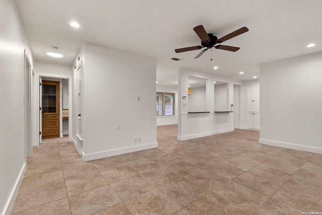 121 Kenwood Ave, Boerne, TX 78006