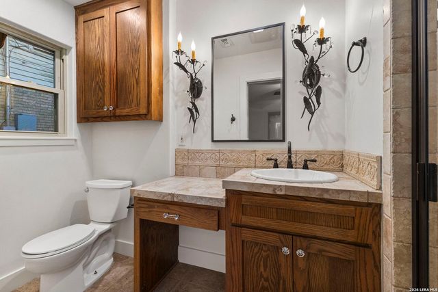 121 Kenwood Ave, Boerne, TX 78006